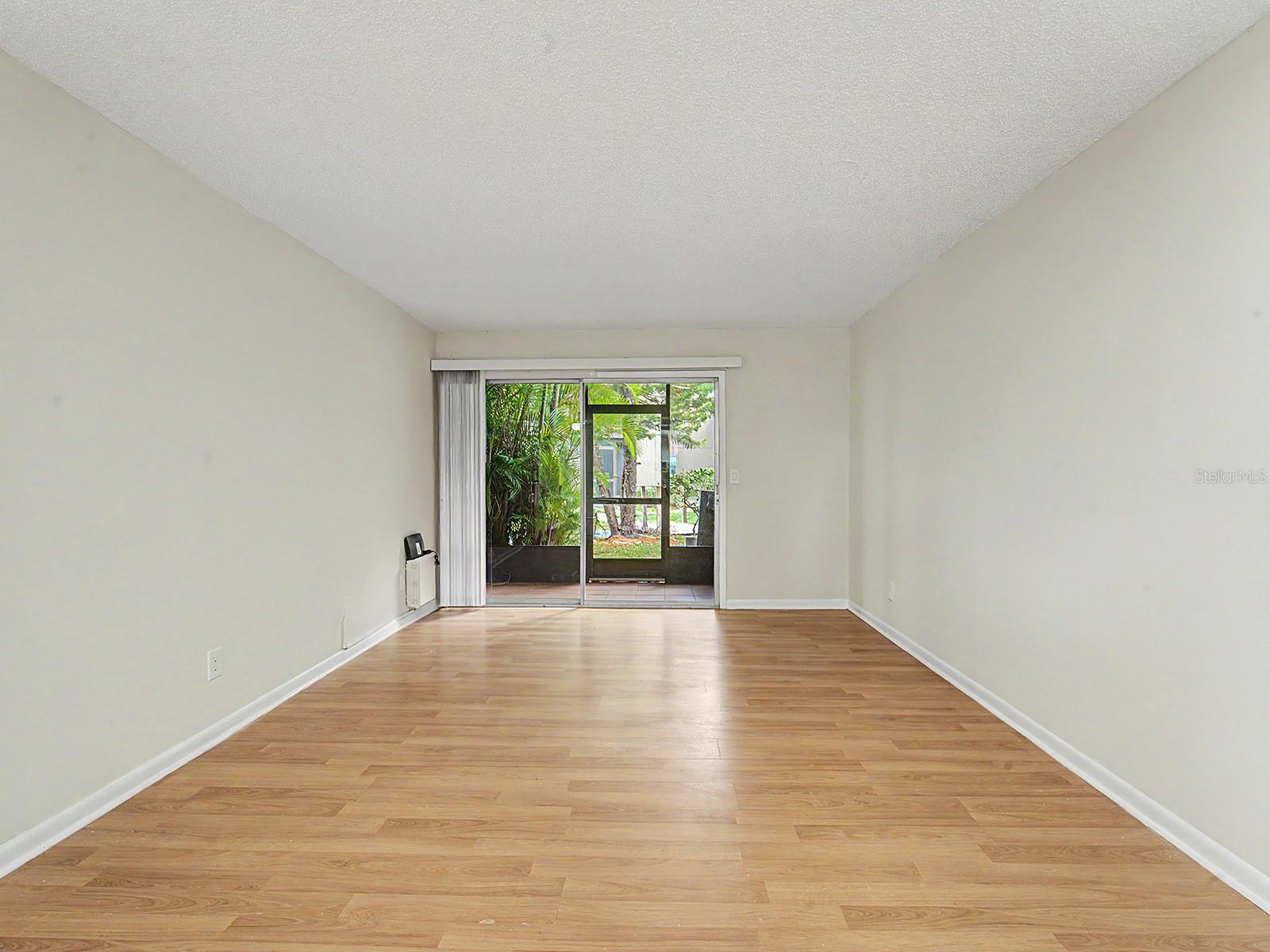 Image 32 of 54 For 6314 Newtown Circle 14-a2