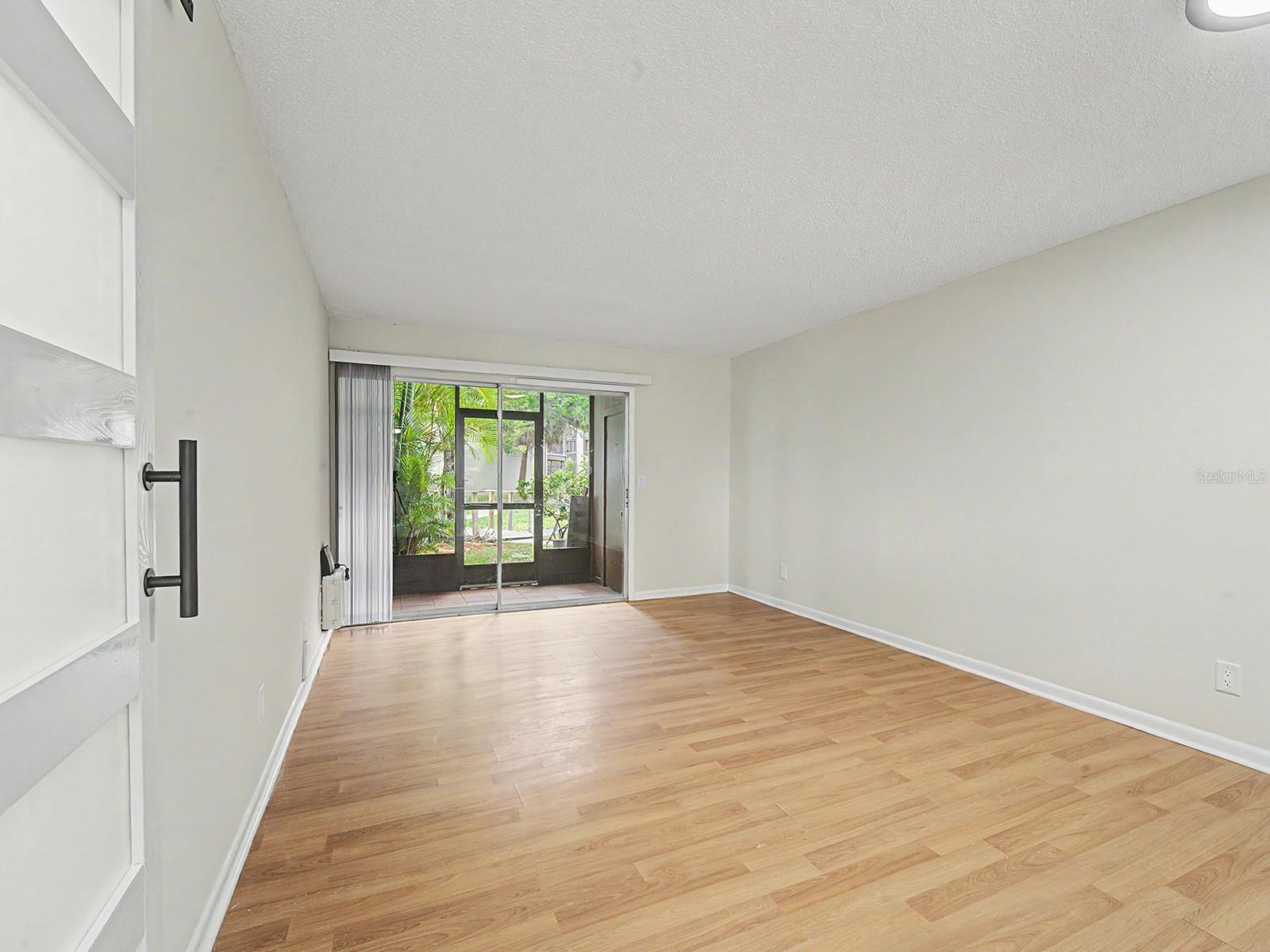 Image 37 of 54 For 6314 Newtown Circle 14-a2