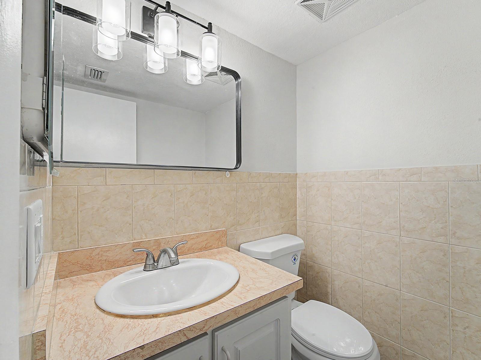 Image 40 of 54 For 6314 Newtown Circle 14-a2