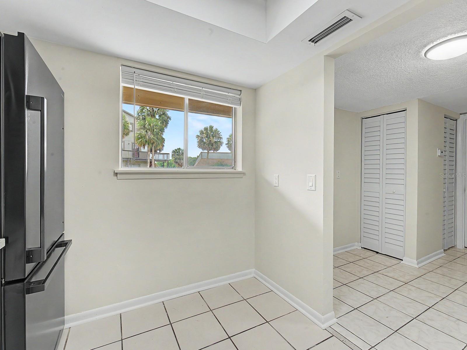 Image 45 of 54 For 6314 Newtown Circle 14-a2