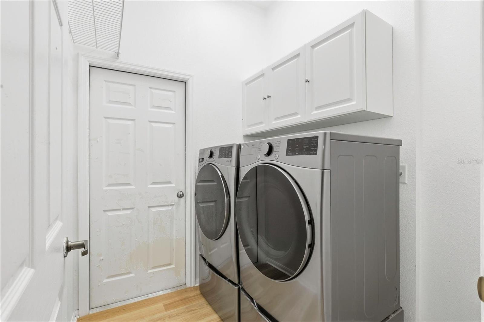 Image 9 of 20 For 1436 Watermill Circle