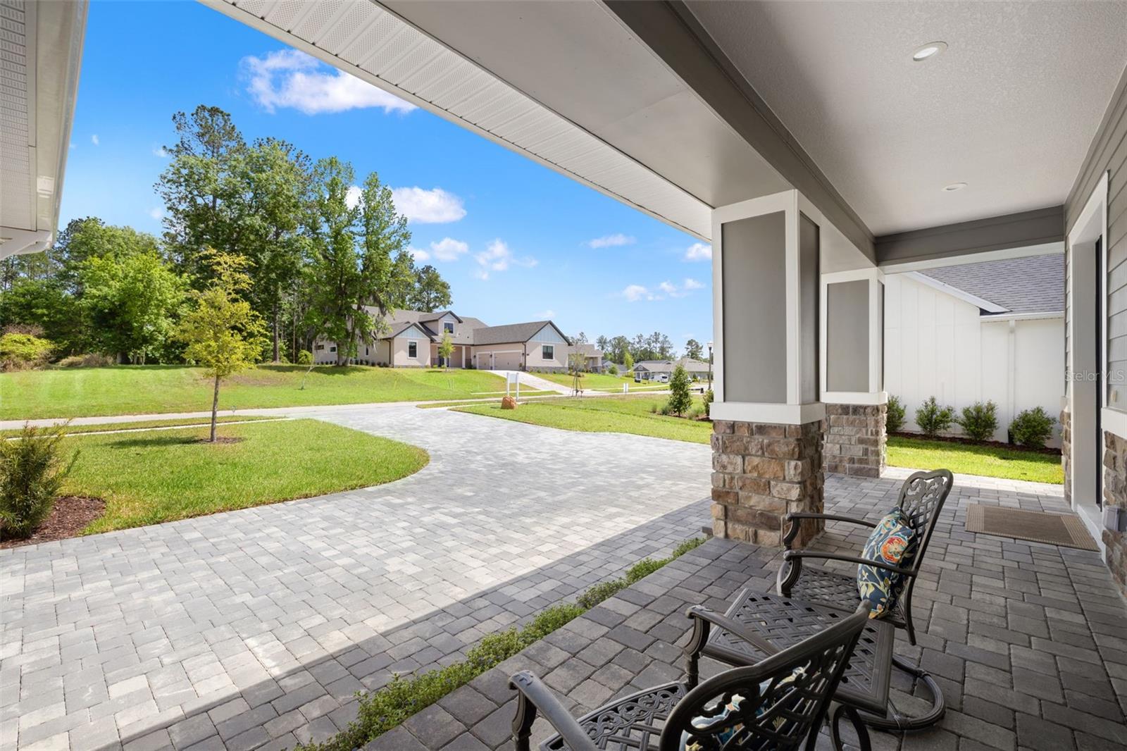 Image 10 of 75 For 4829 Hickory Oak Drive