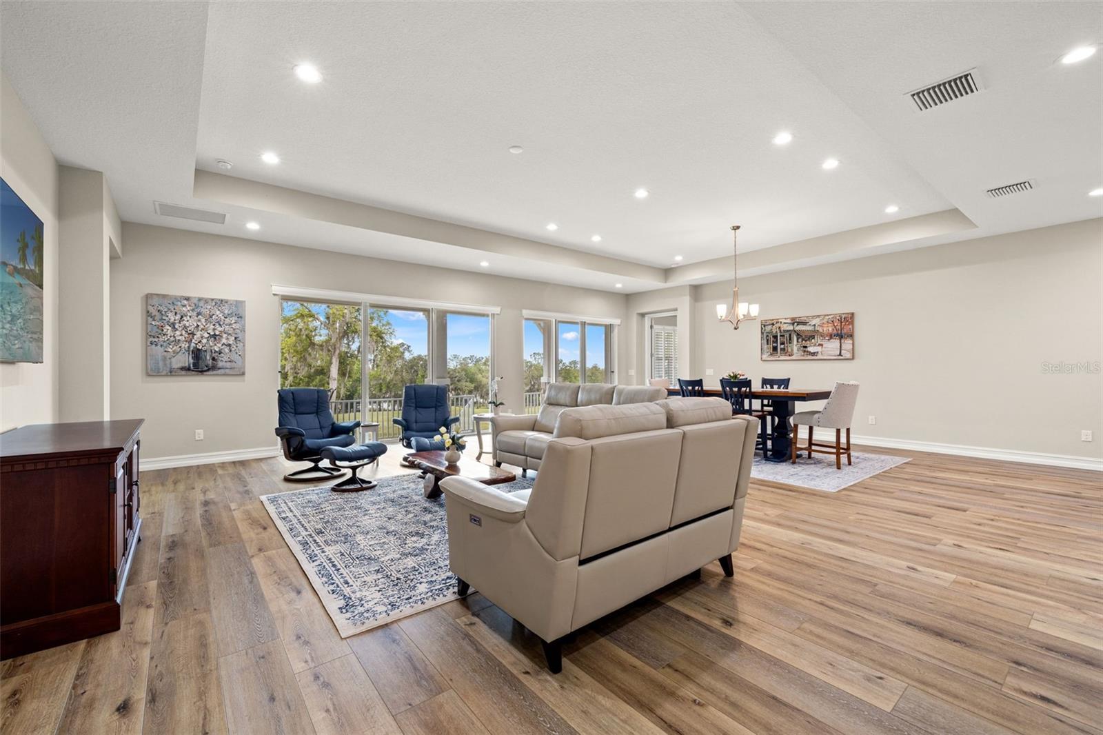 Image 15 of 75 For 4829 Hickory Oak Drive