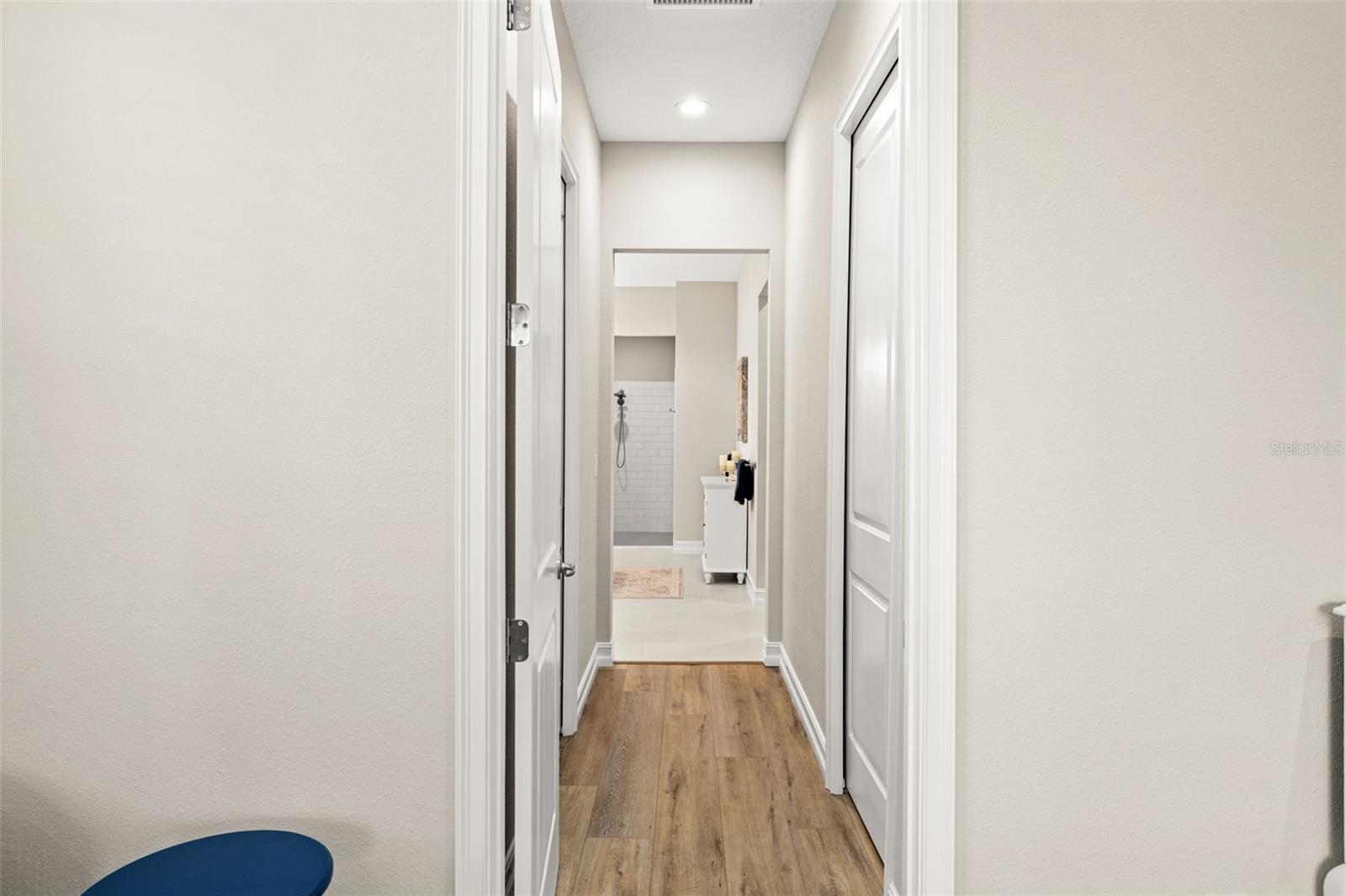 Image 32 of 75 For 4829 Hickory Oak Drive