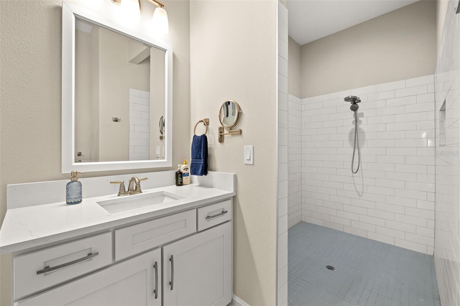 Image 38 of 75 For 4829 Hickory Oak Drive