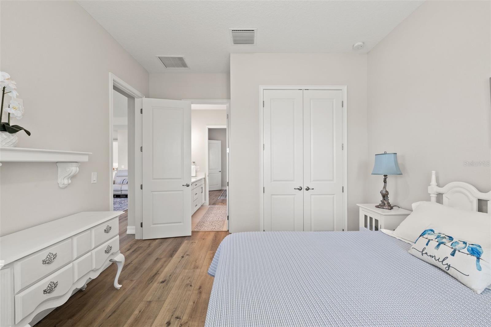 Image 46 of 75 For 4829 Hickory Oak Drive