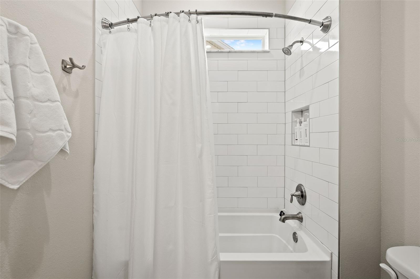 Image 48 of 75 For 4829 Hickory Oak Drive