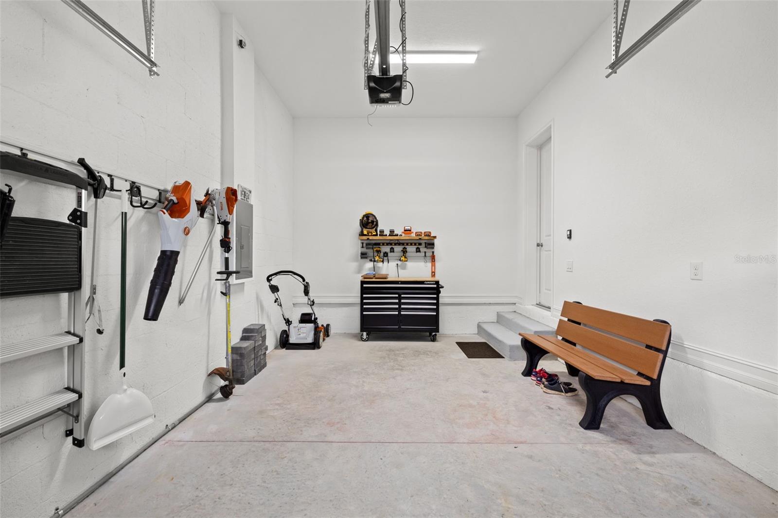 Image 51 of 75 For 4829 Hickory Oak Drive