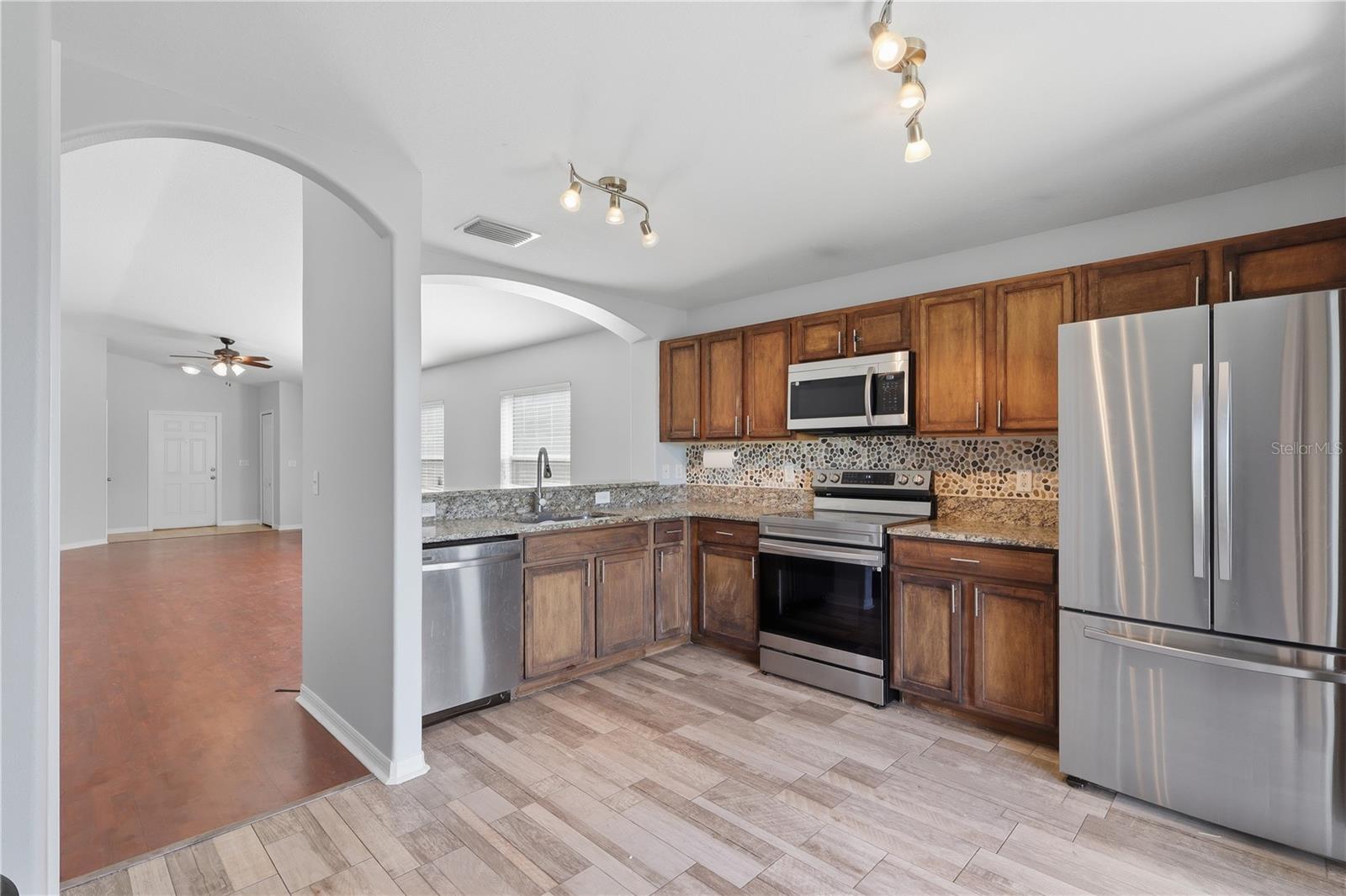 Image 7 of 17 For 15519 Telford Spring Drive