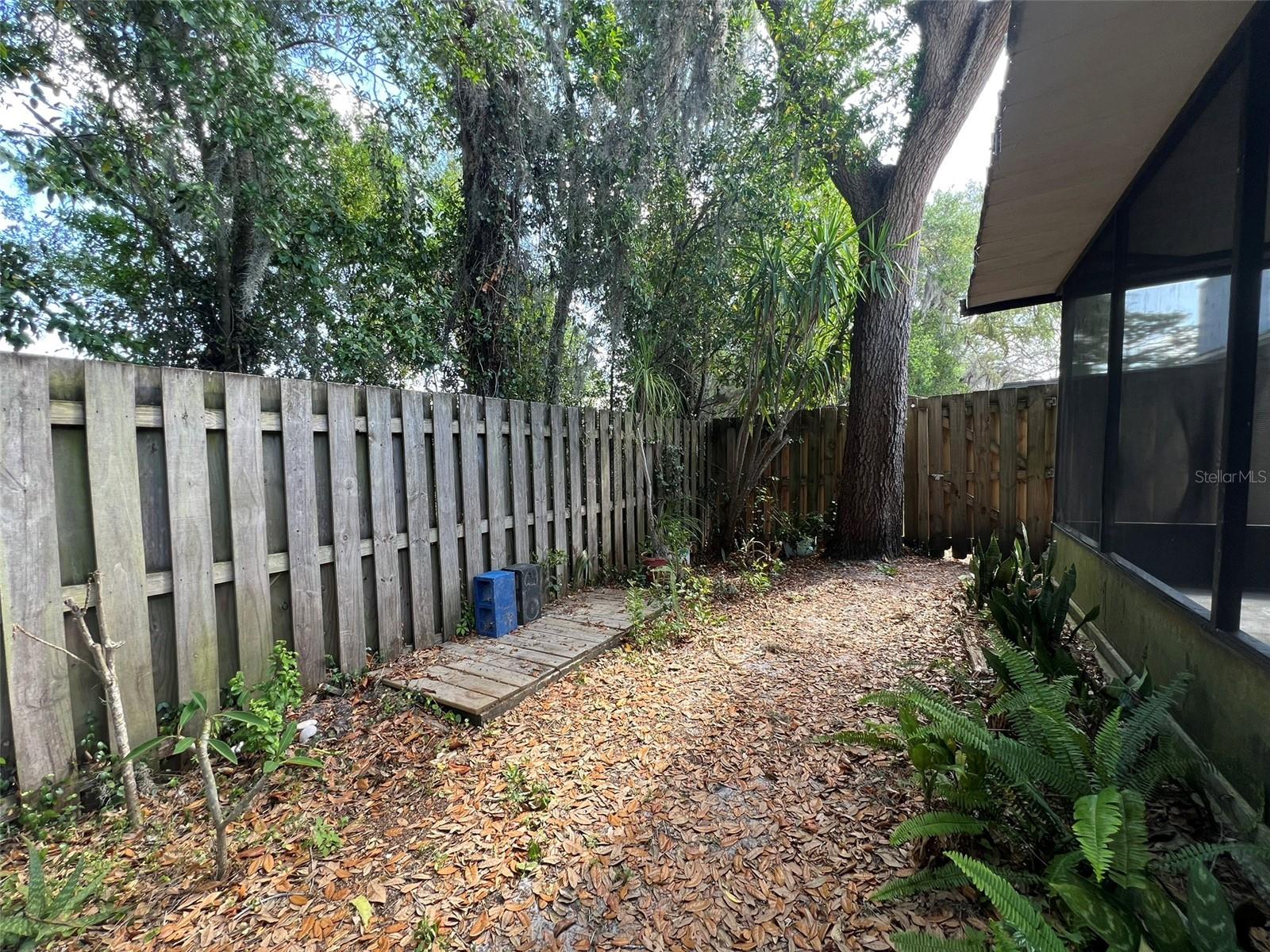 Image 18 of 42 For 5112 Gainsville Drive