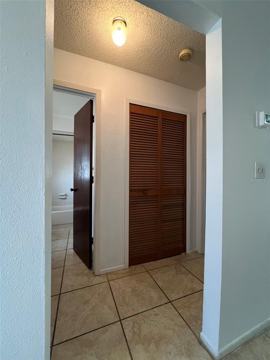 Image 24 of 42 For 5112 Gainsville Drive