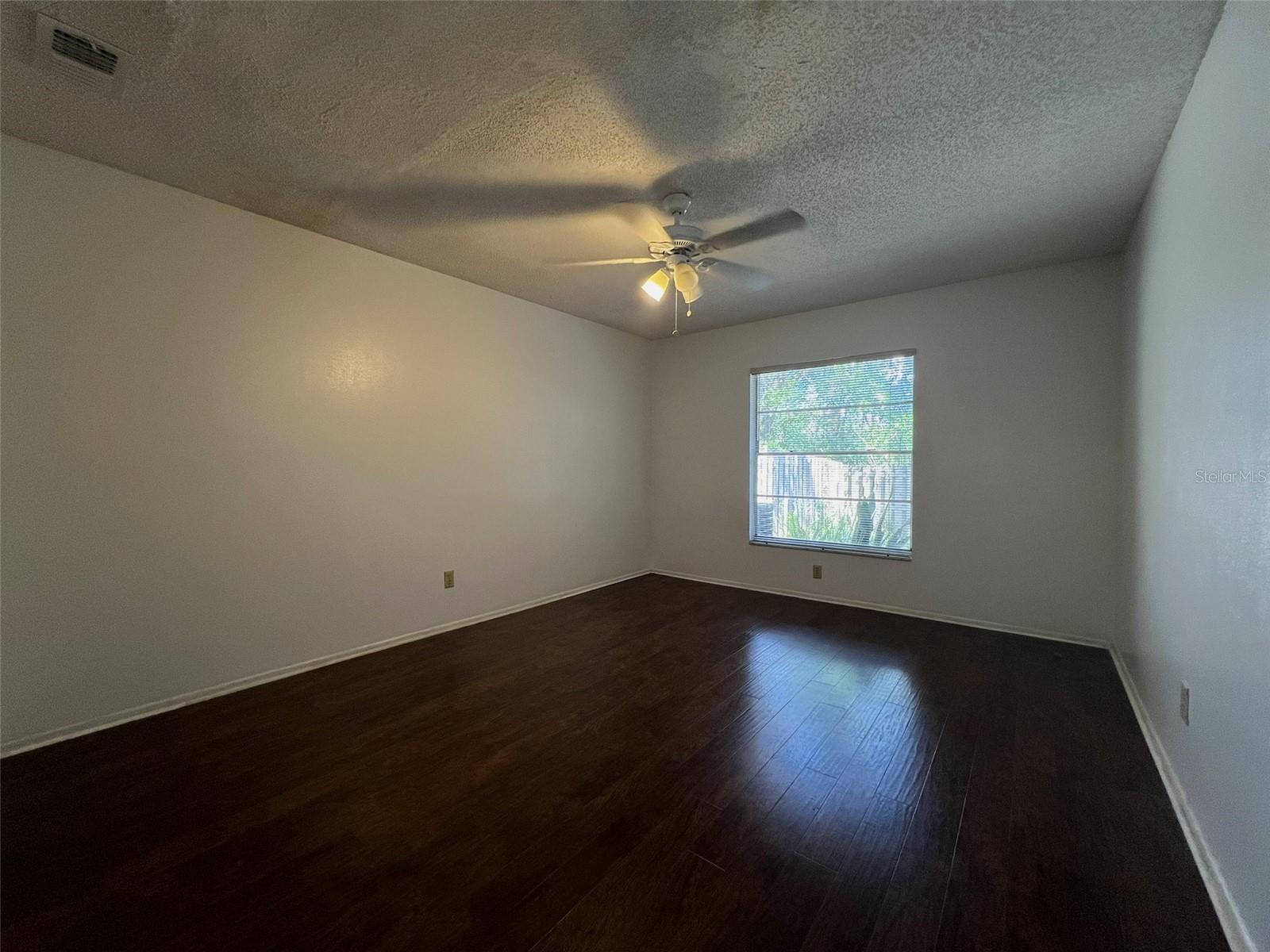 Image 25 of 42 For 5112 Gainsville Drive