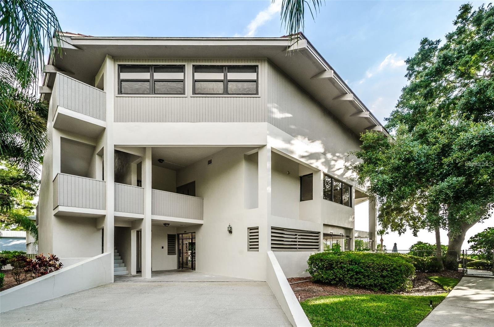 Image 27 of 37 For 300 Florida Avenue 200j