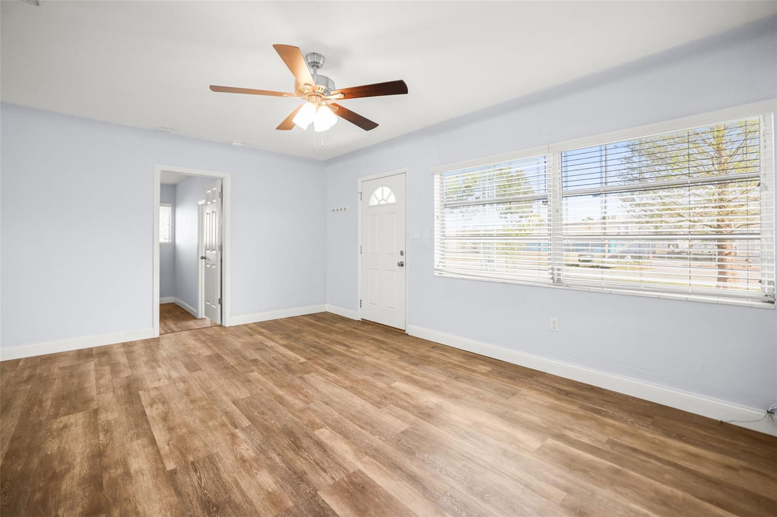 Image 10 of 33 For 3526 Azalea Place