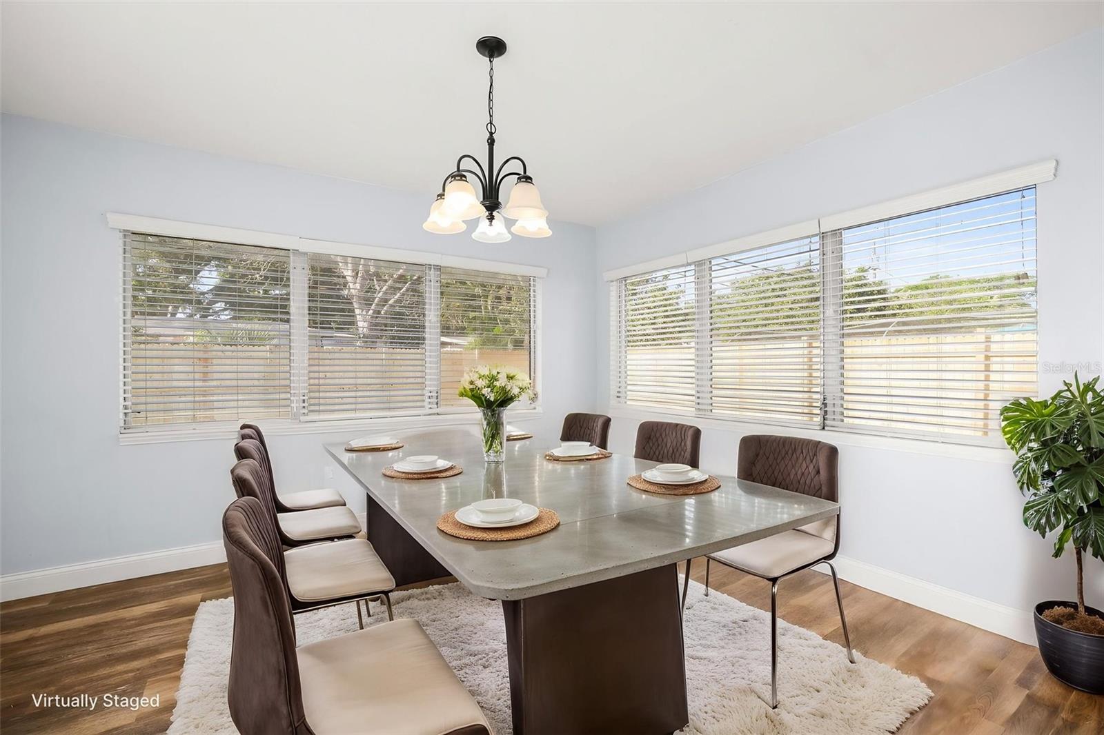 Image 3 of 33 For 3526 Azalea Place