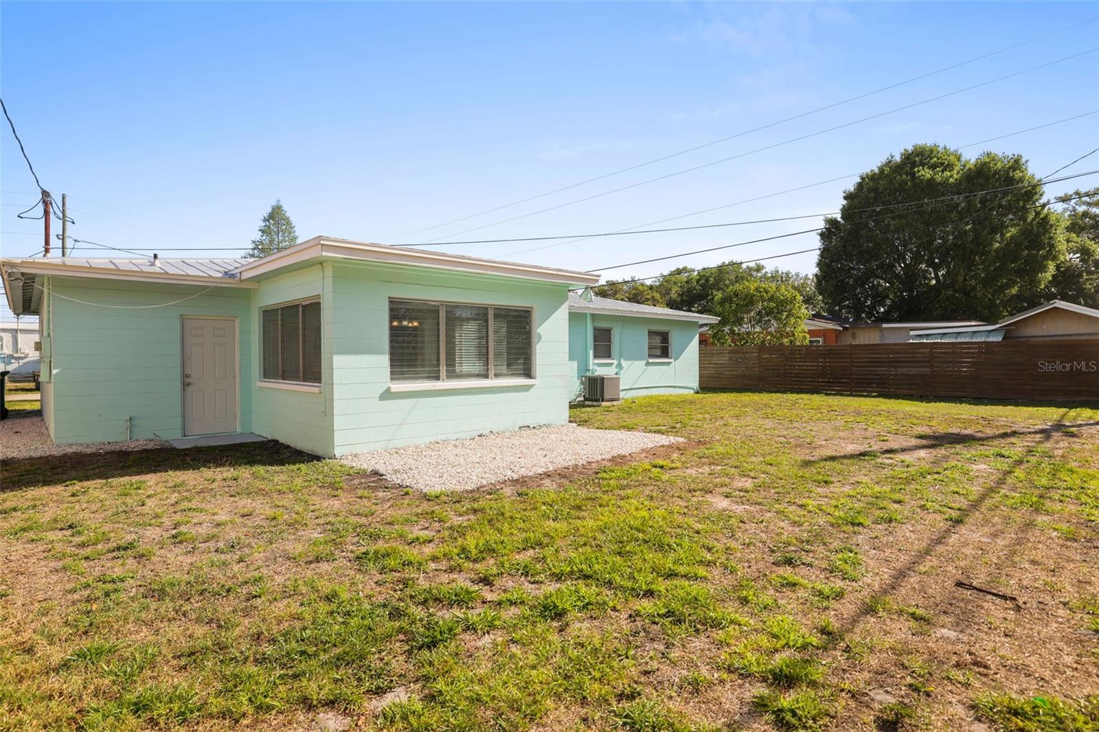 Image 30 of 33 For 3526 Azalea Place