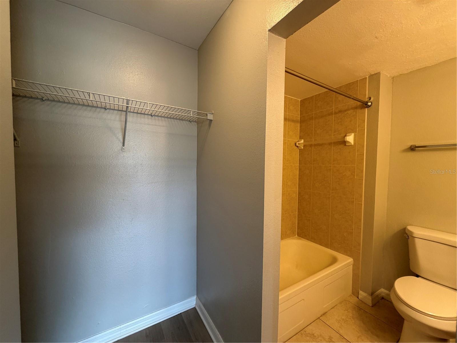 Image 10 of 24 For 406 Cedar Avenue 104