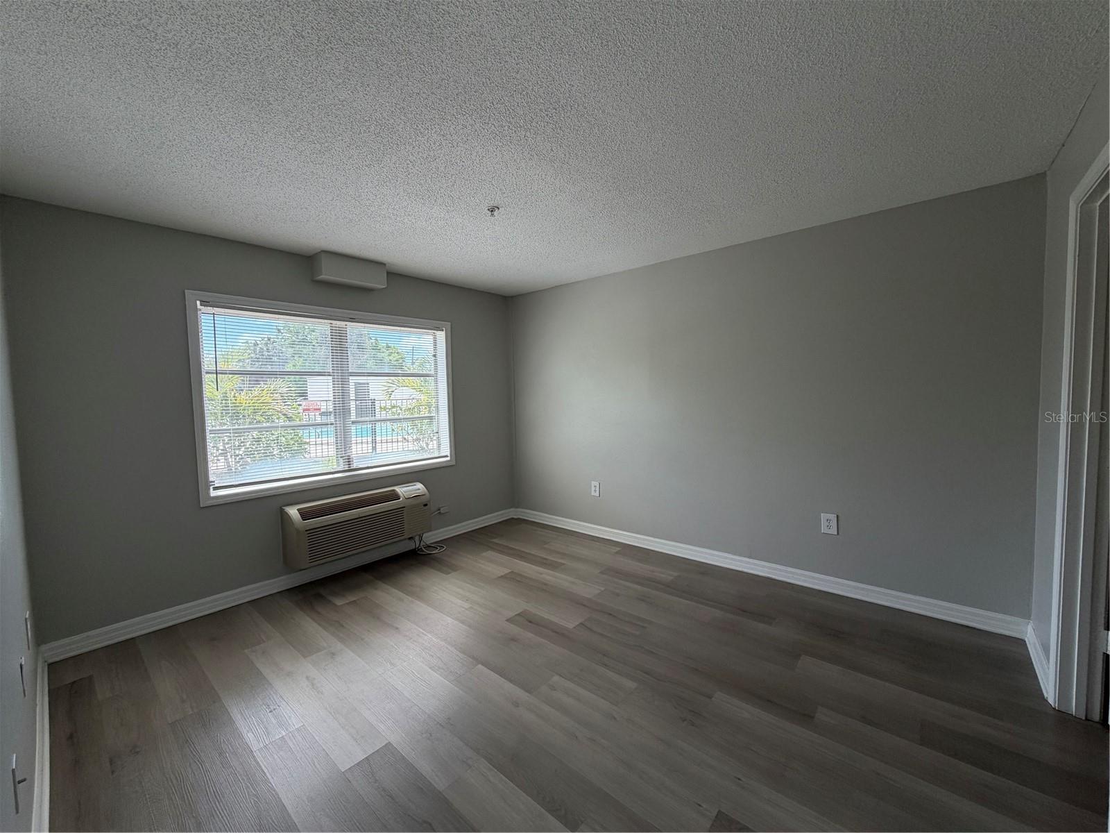 Image 18 of 24 For 406 Cedar Avenue 104