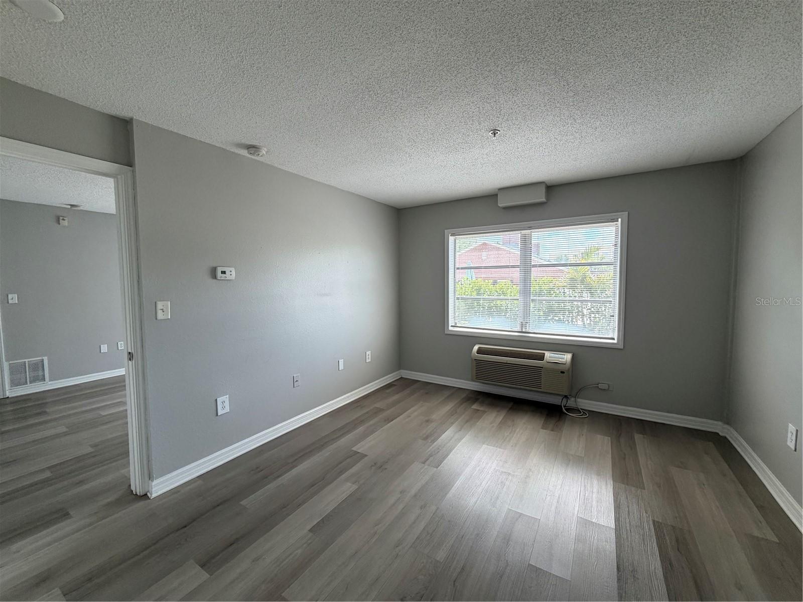 Image 20 of 24 For 406 Cedar Avenue 104