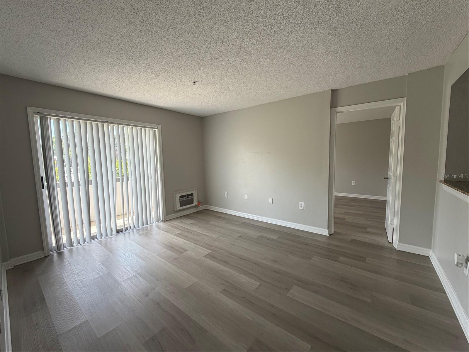 Image 7 of 24 For 406 Cedar Avenue 104