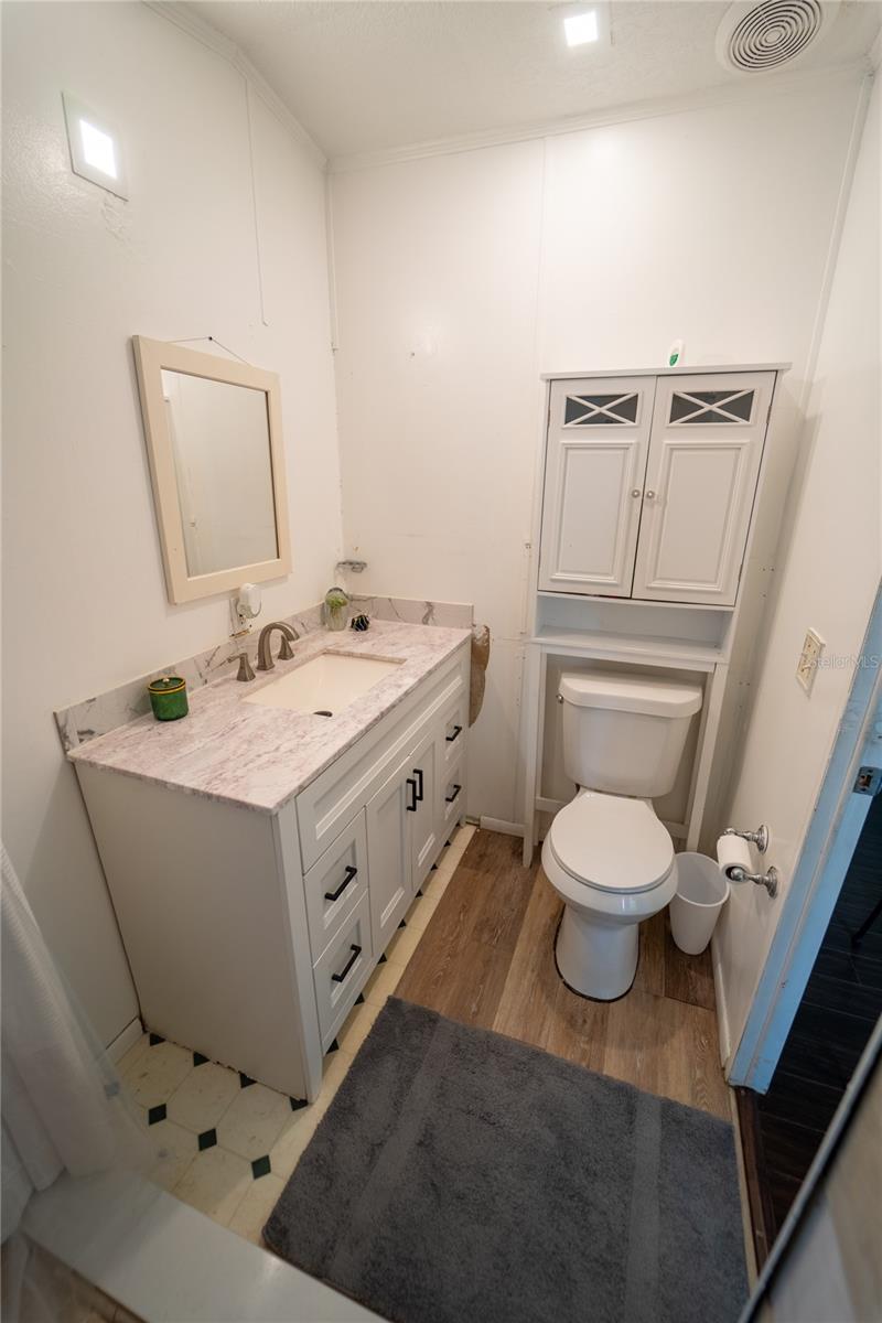 Listing photo id 23 for 12711 Lovers Lane