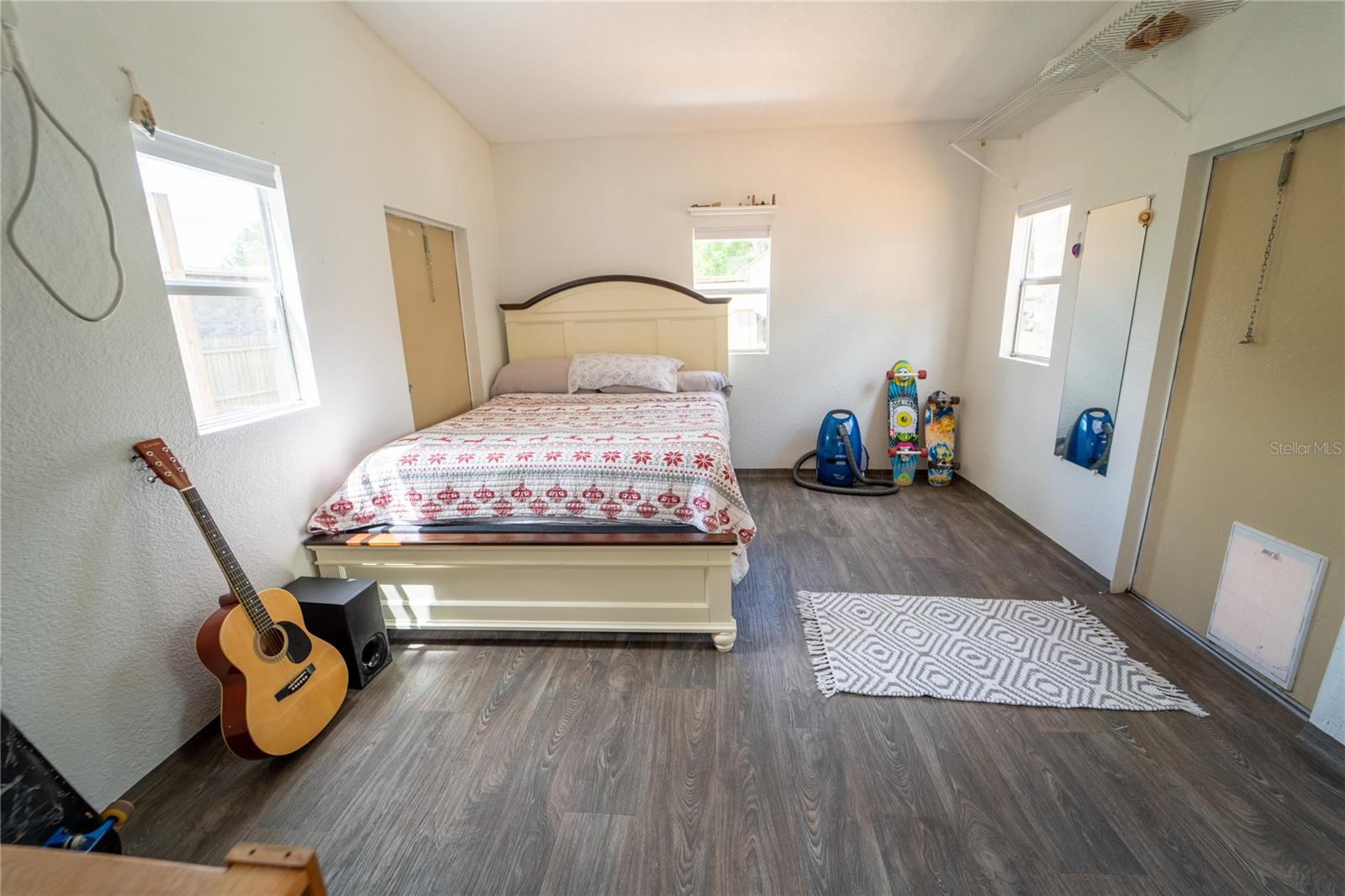 Listing photo id 29 for 12711 Lovers Lane