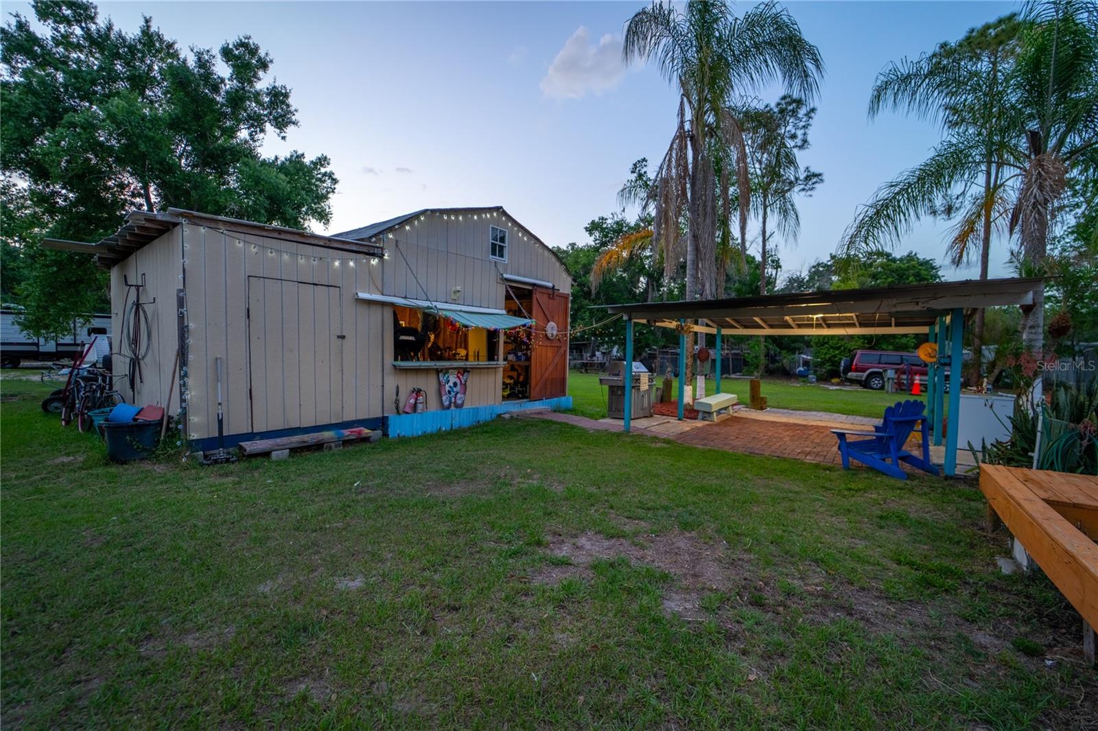 Listing photo id 38 for 12711 Lovers Lane