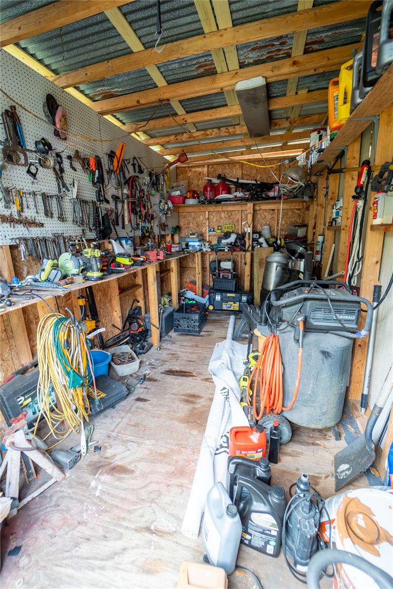 Listing photo id 43 for 12711 Lovers Lane