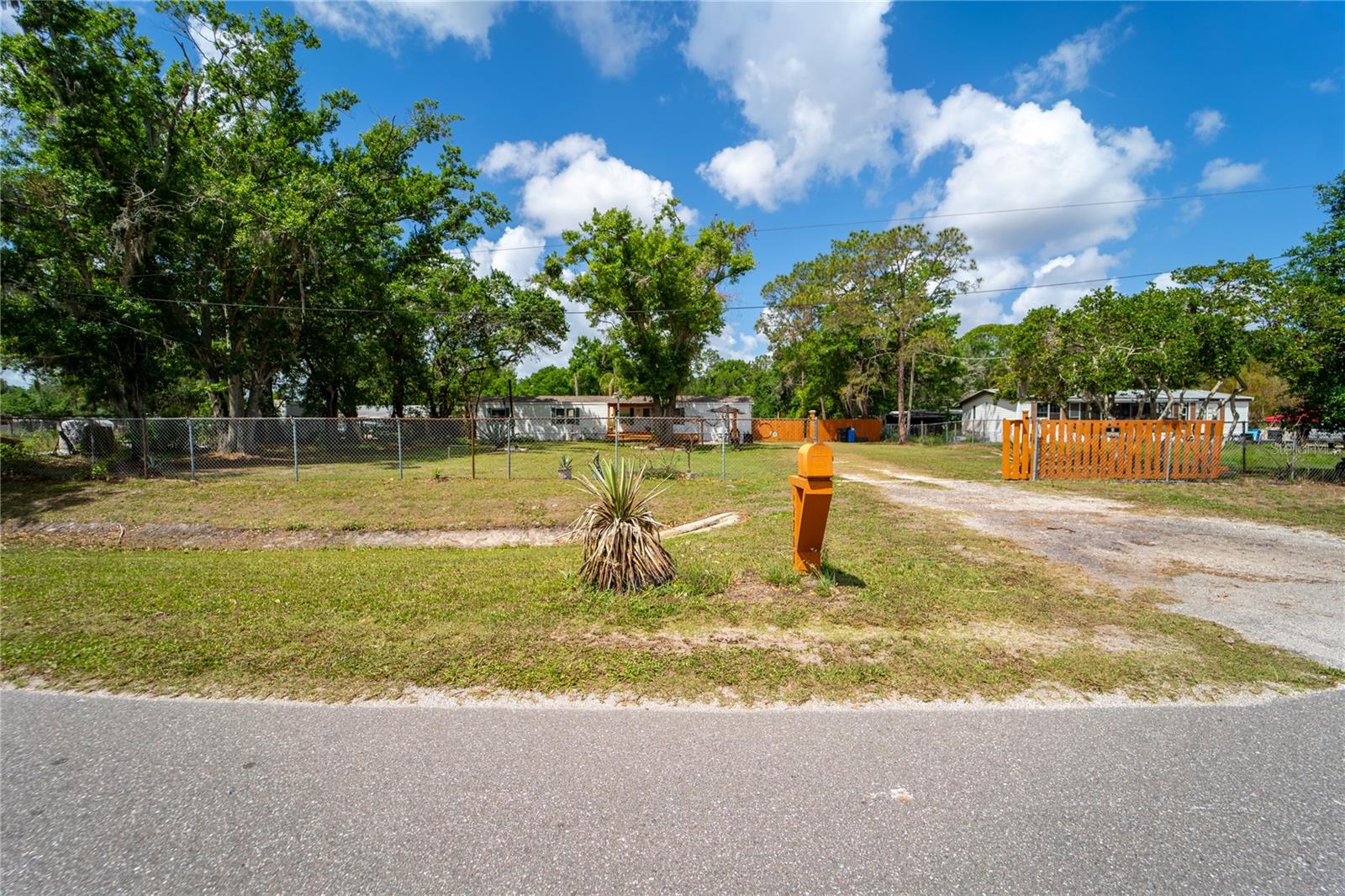 Listing photo id 53 for 12711 Lovers Lane