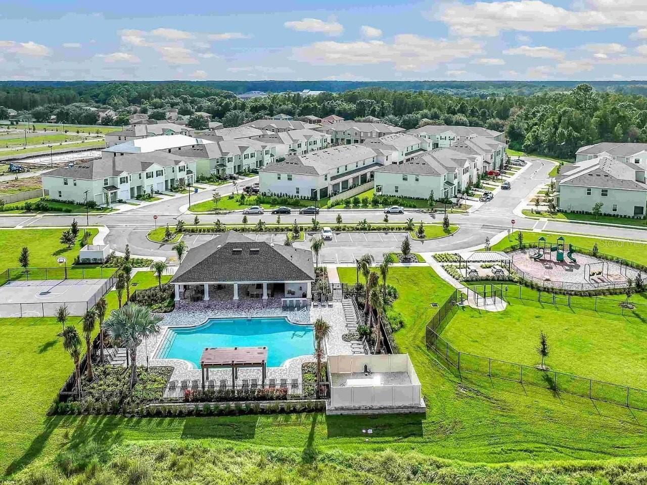 Image 11 of 12 For 17260 English Chestnut Way