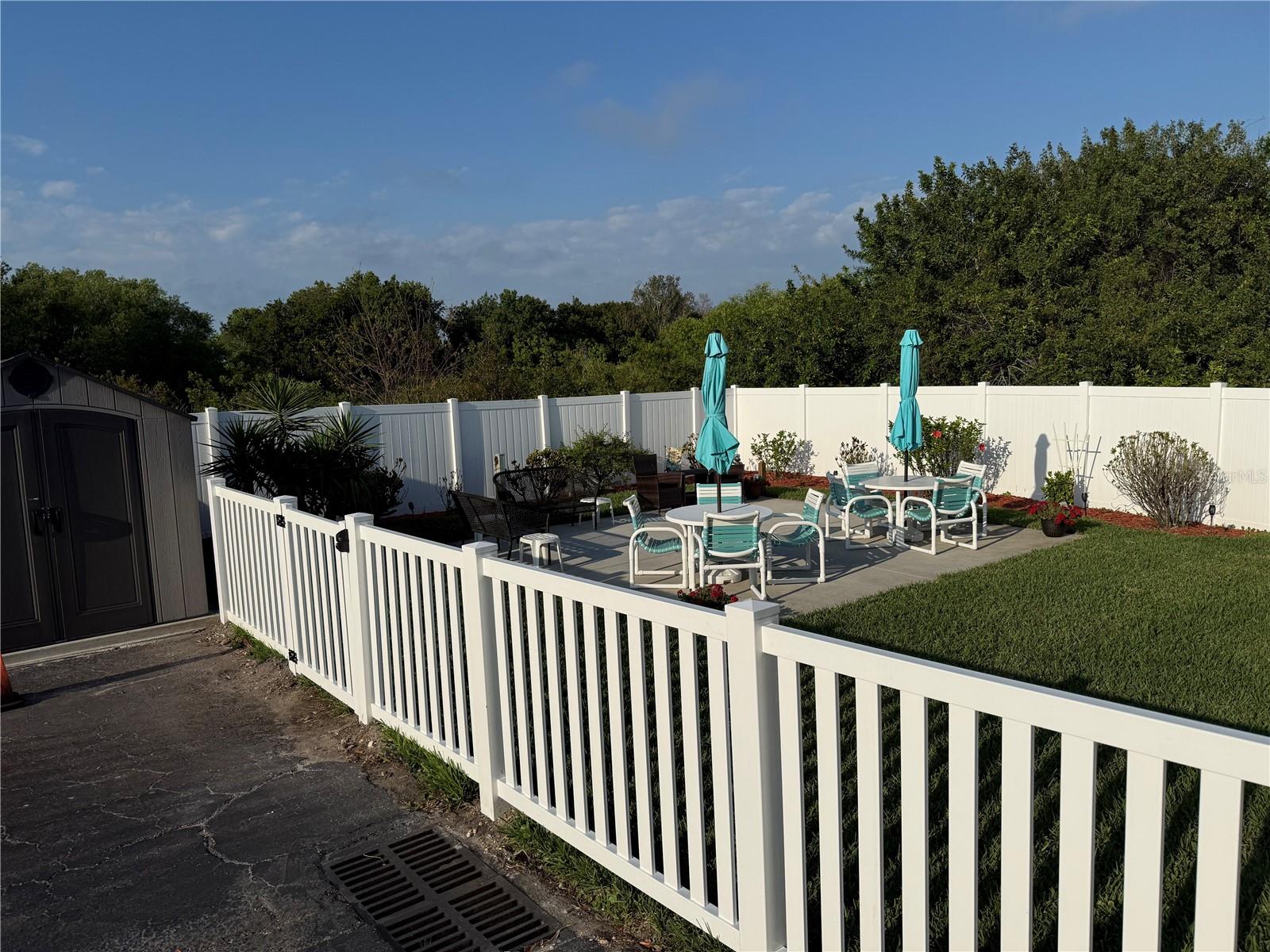 Listing photo id 23 for 11485 Oakhurst Road 1100-1