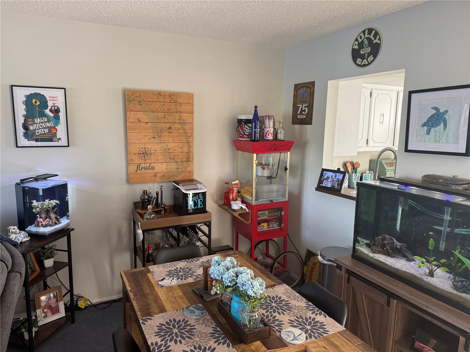 Listing photo id 6 for 11485 Oakhurst Road 1100-1