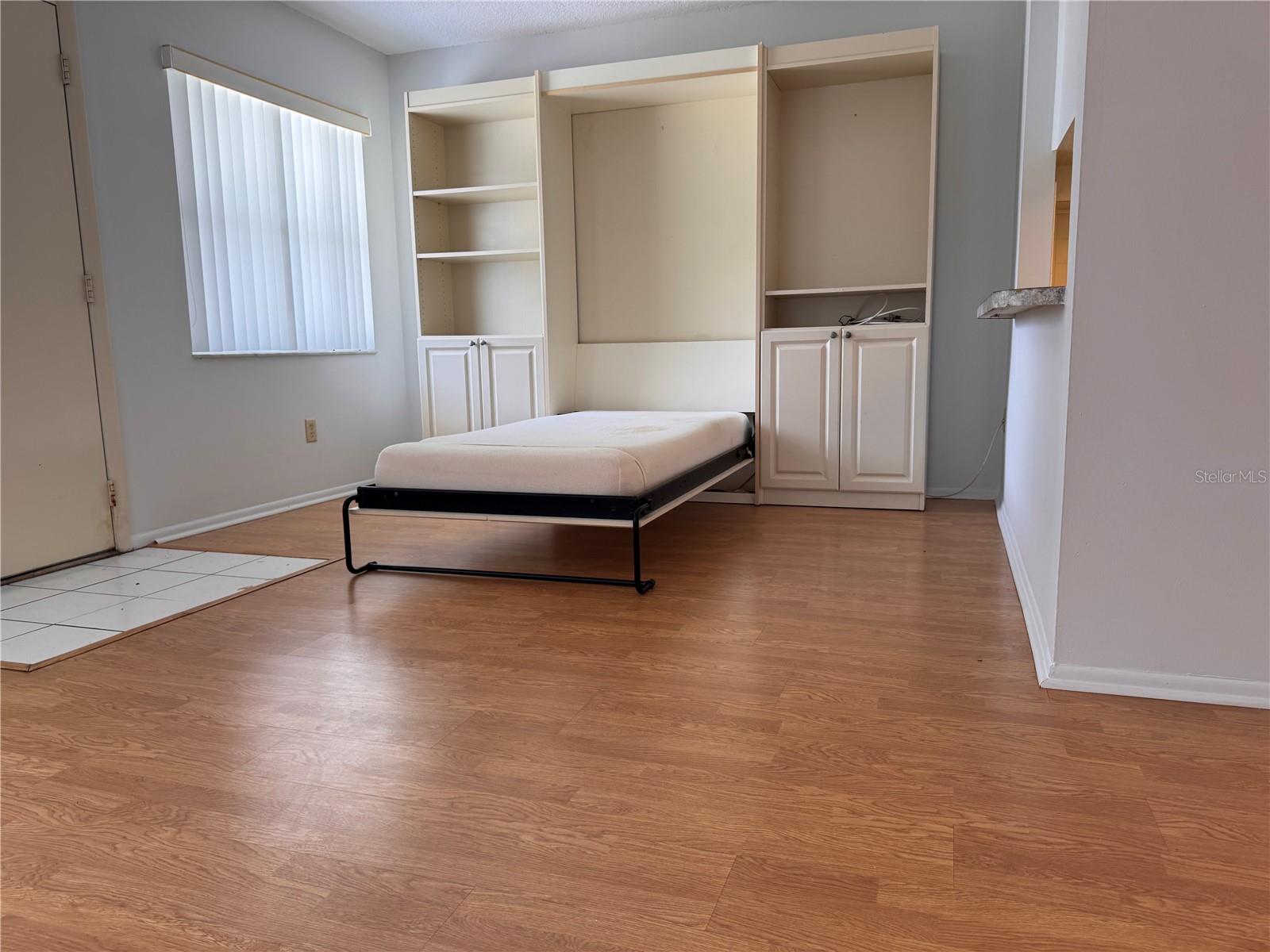 Listing photo id 13 for 1250 Pinellas Avenue 804