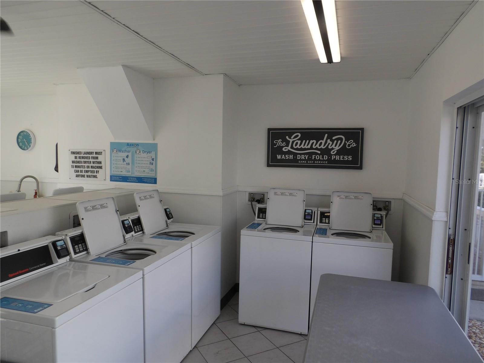 Listing photo id 27 for 1250 Pinellas Avenue 804