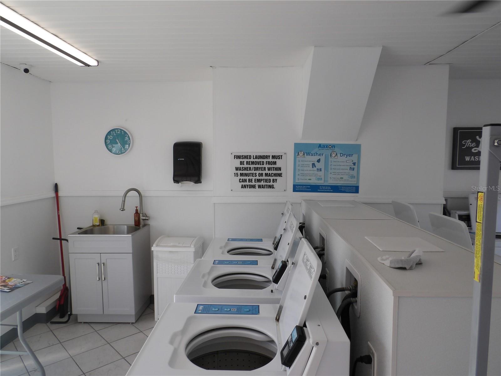 Listing photo id 28 for 1250 Pinellas Avenue 804