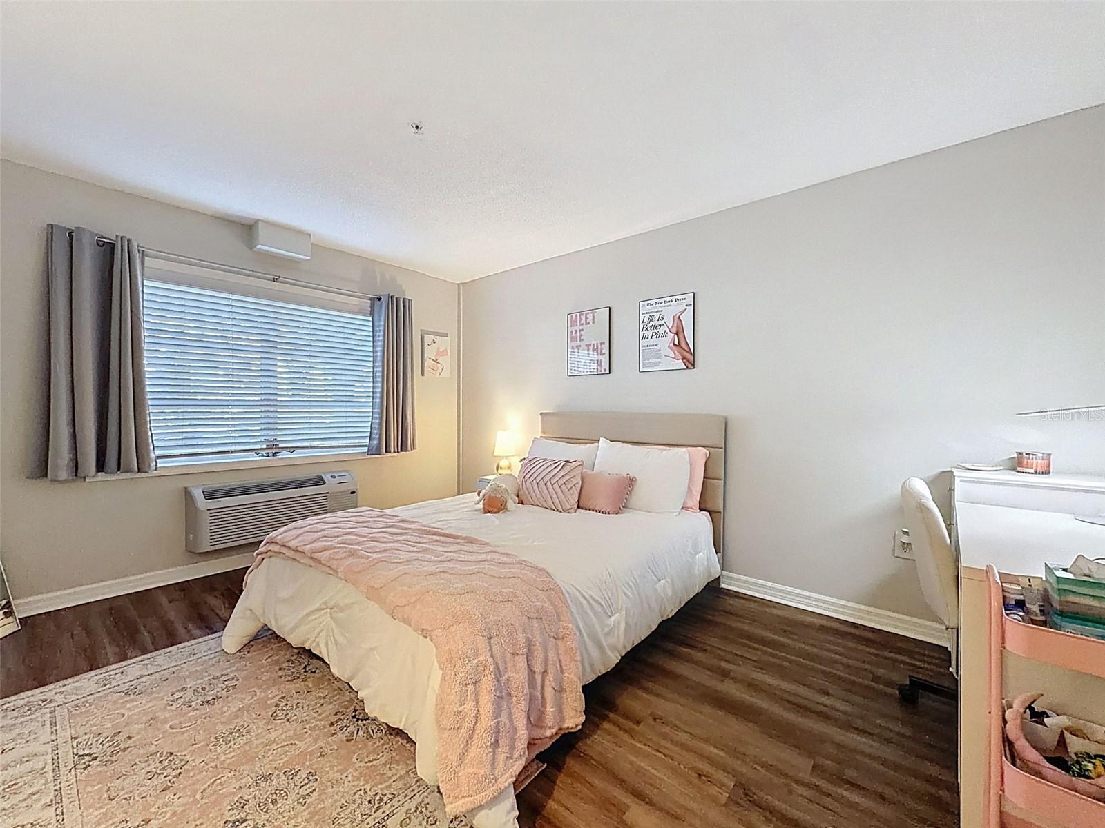 Image 10 of 25 For 406 Cedar Avenue 103