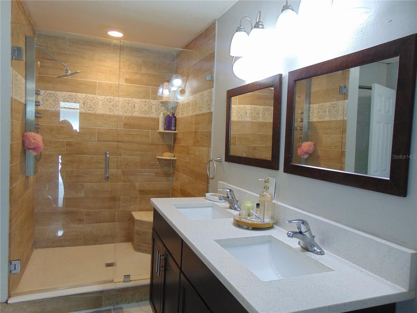 Image 22 of 35 For 4706 Tampa Downs Boulevard