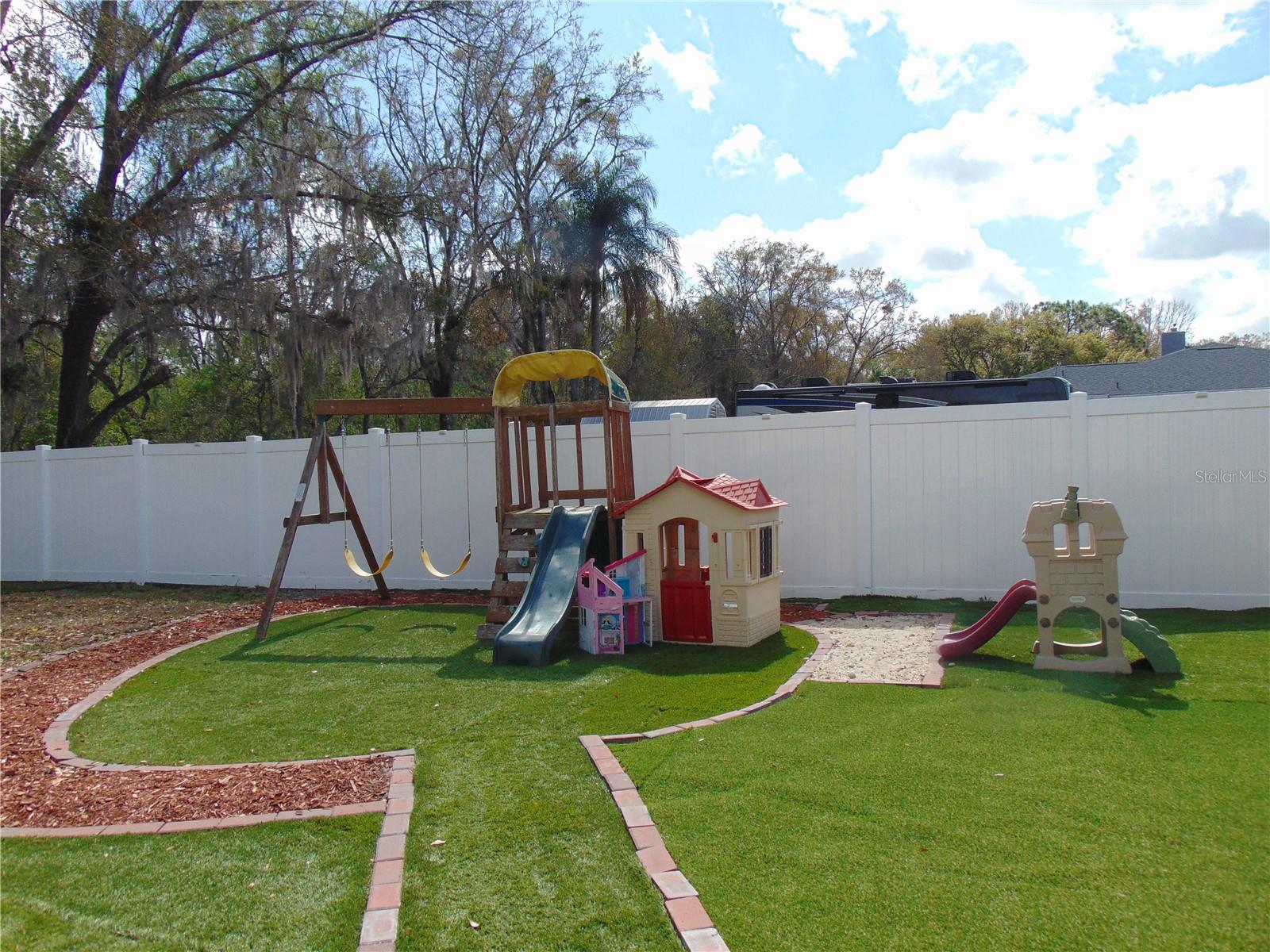 Image 32 of 35 For 4706 Tampa Downs Boulevard