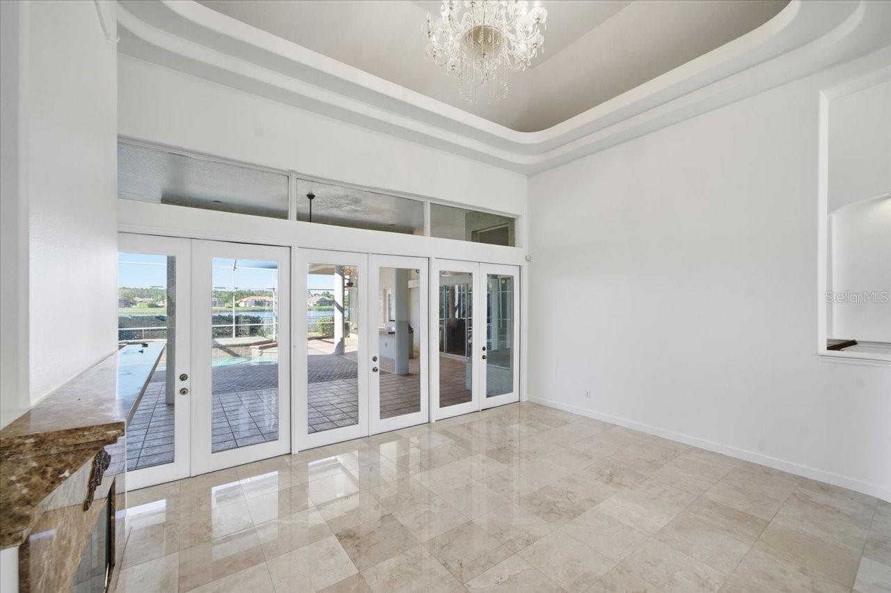 Image 14 of 86 For 18634 Avenue Capri