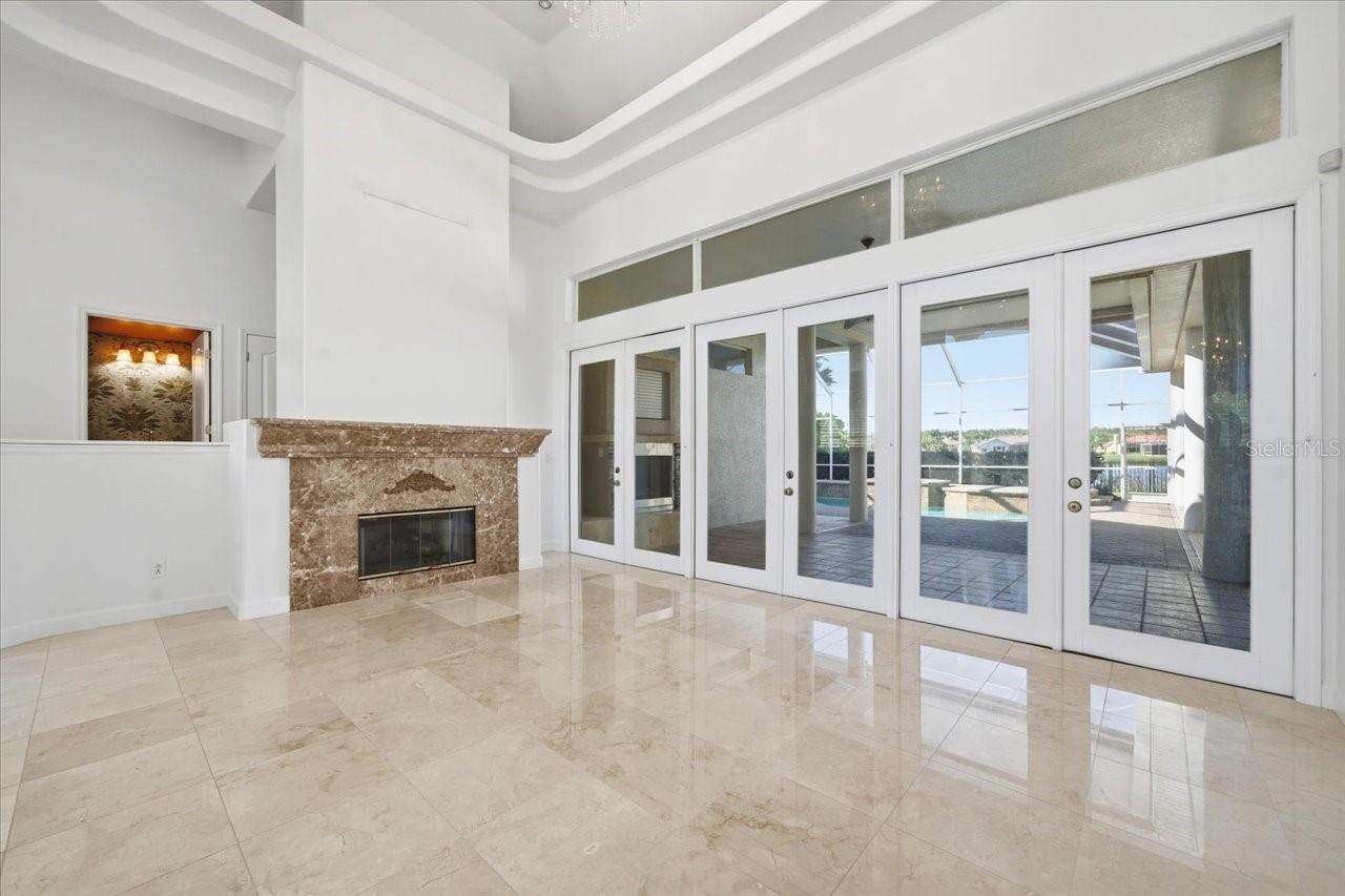 Image 15 of 86 For 18634 Avenue Capri