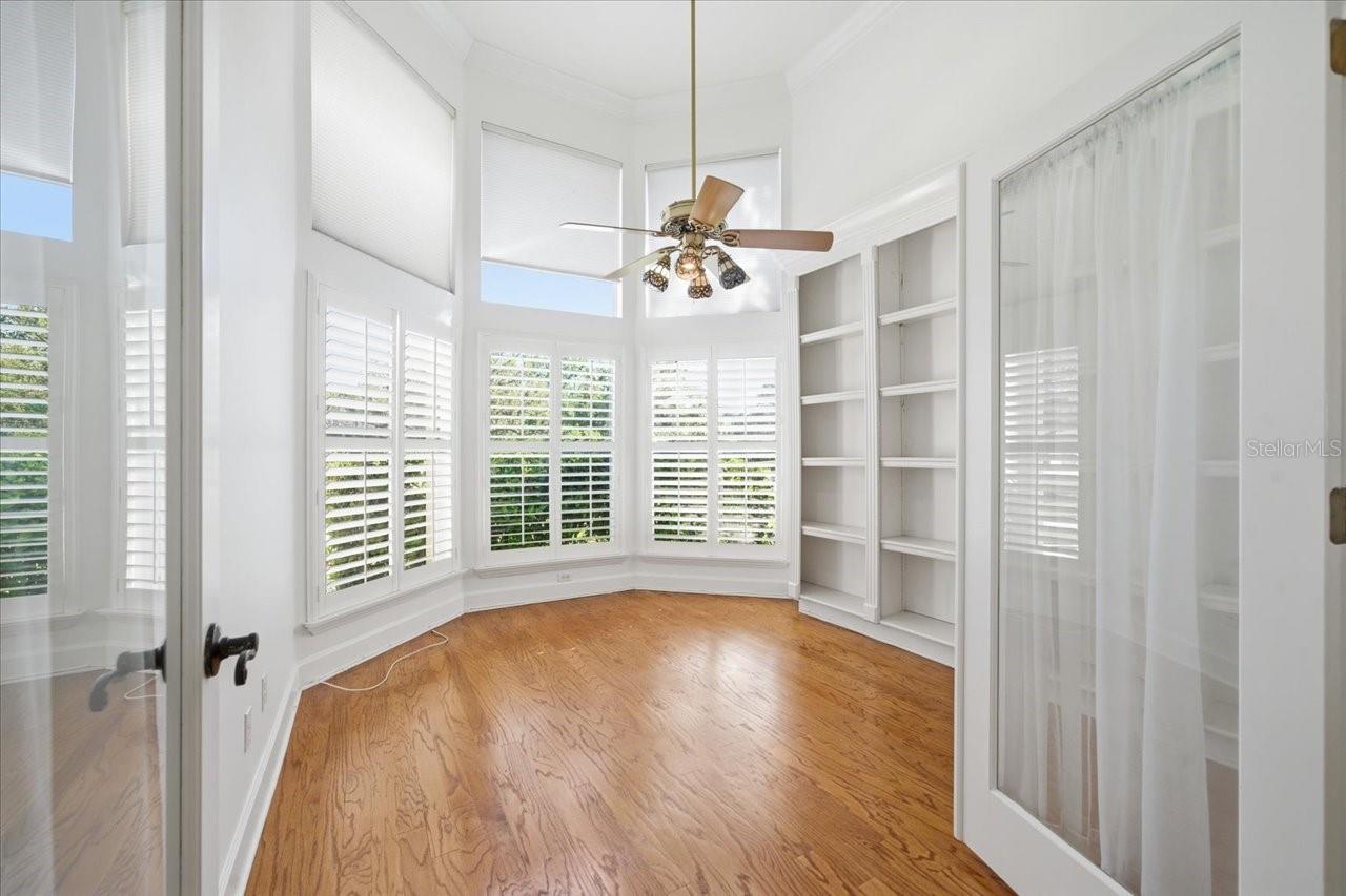 Image 22 of 86 For 18634 Avenue Capri