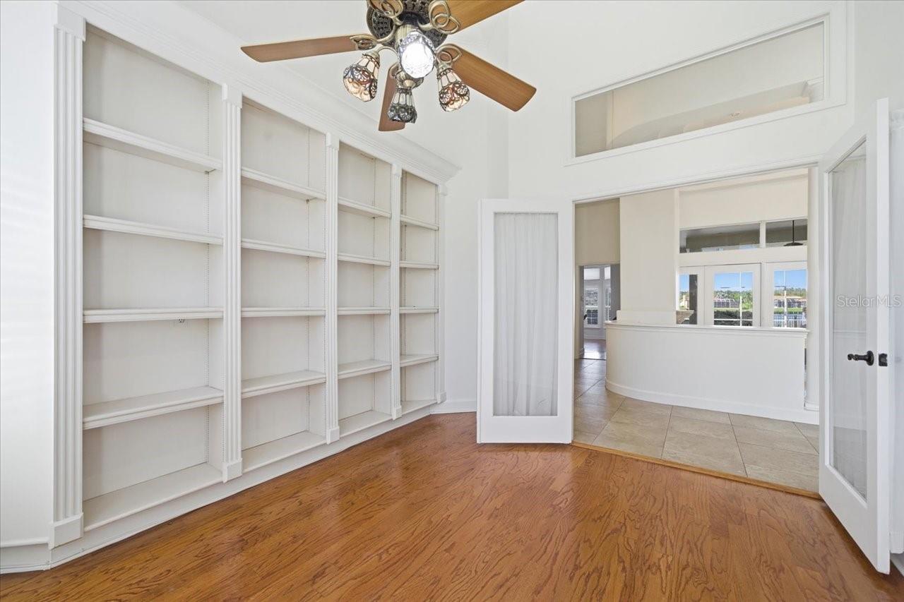 Image 23 of 86 For 18634 Avenue Capri