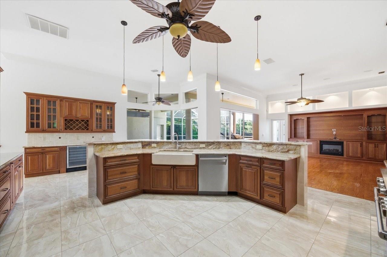 Image 28 of 86 For 18634 Avenue Capri