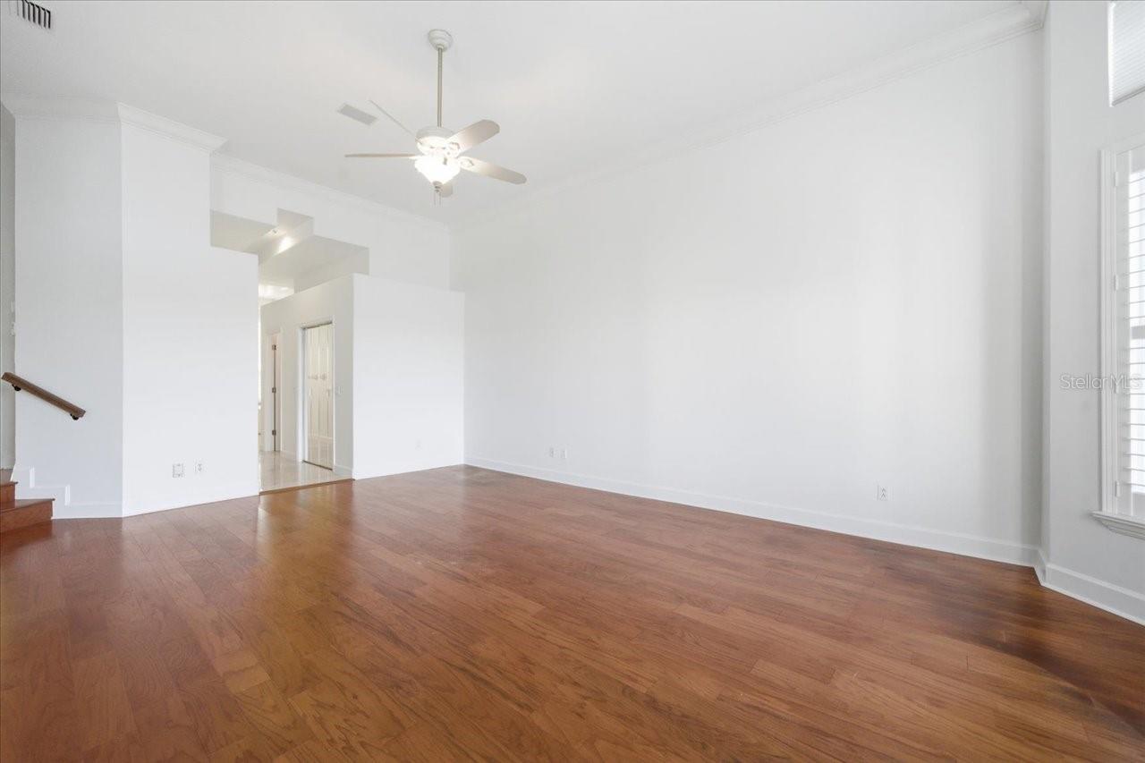 Image 42 of 86 For 18634 Avenue Capri