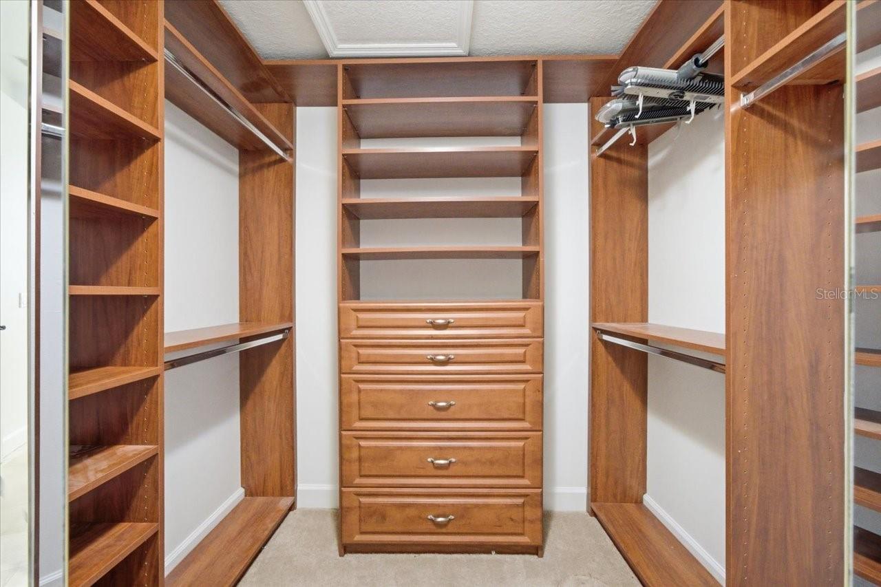 Image 45 of 86 For 18634 Avenue Capri