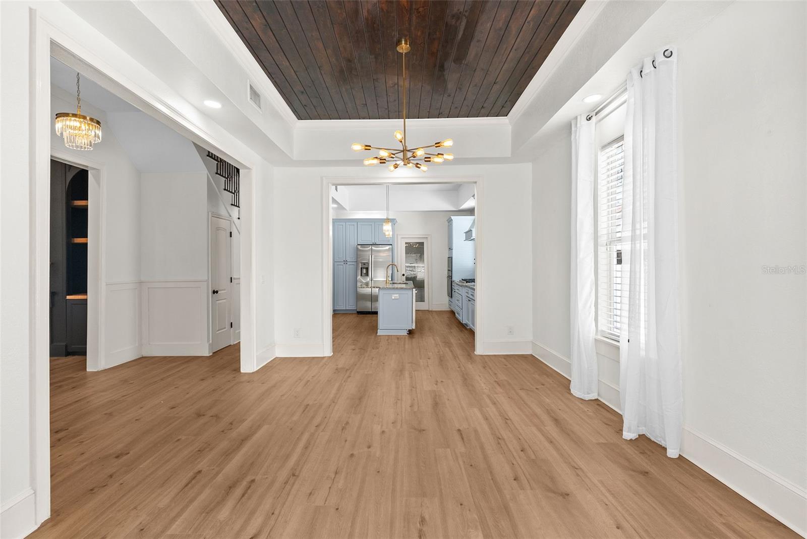 Image 22 of 42 For 3506 Arlington Avenue