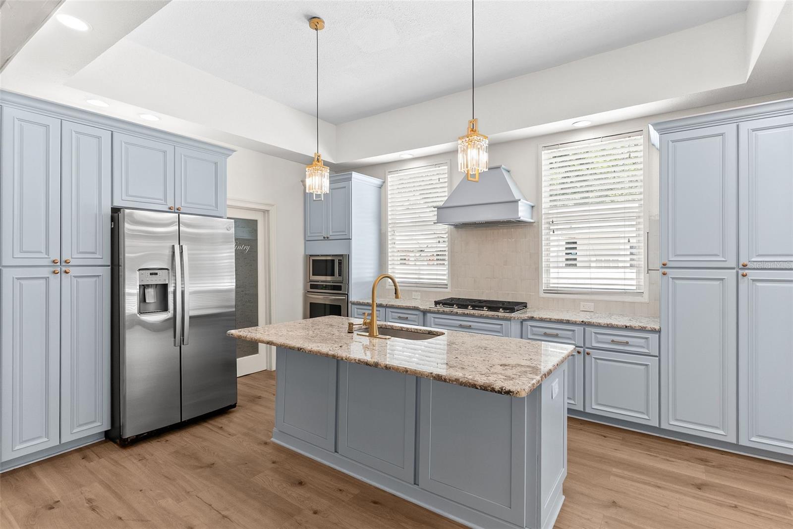 Image 24 of 42 For 3506 Arlington Avenue