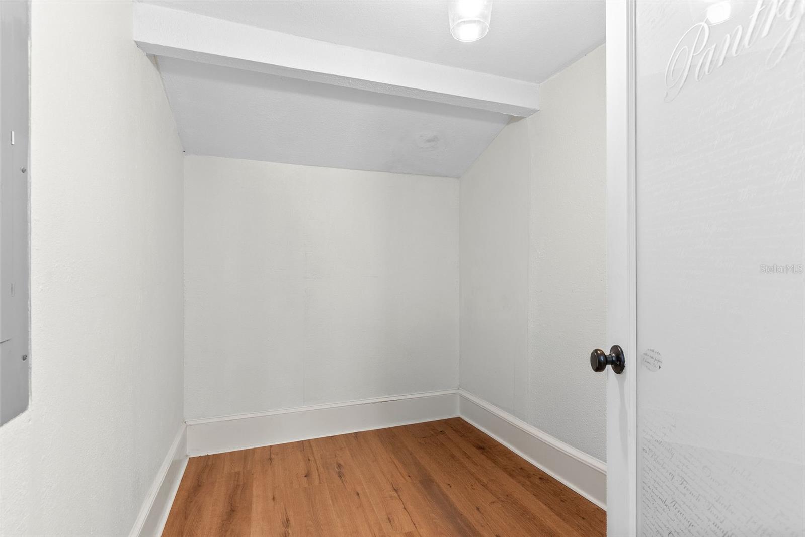 Image 27 of 42 For 3506 Arlington Avenue