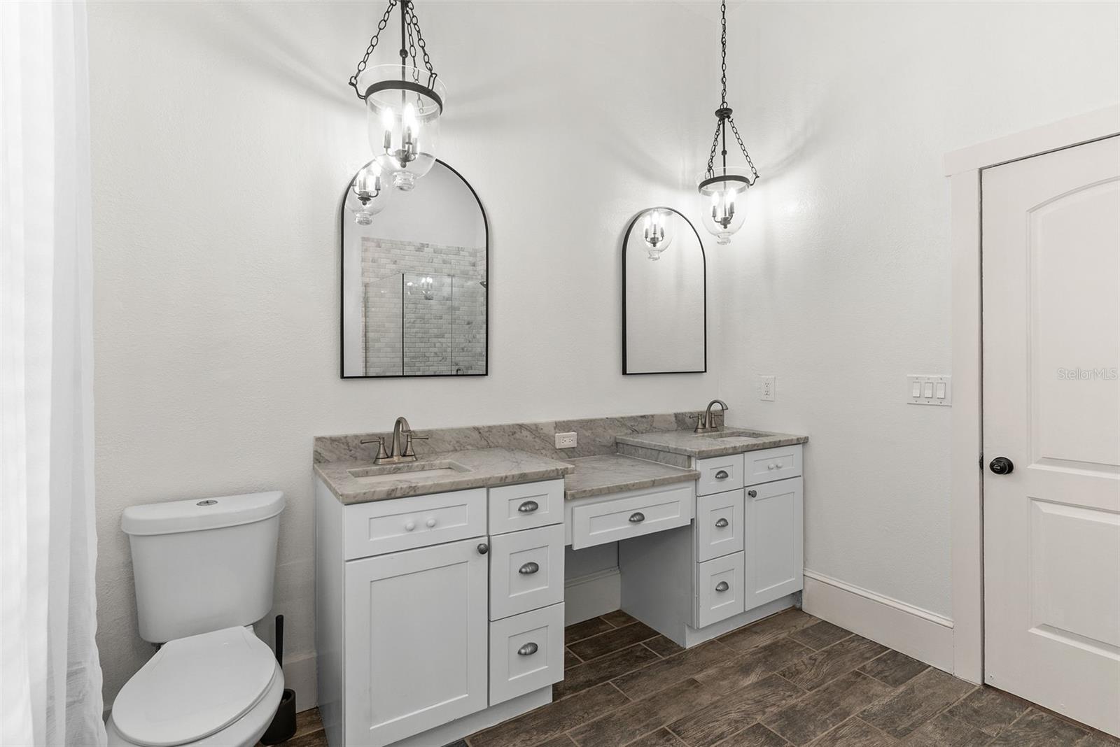 Image 31 of 42 For 3506 Arlington Avenue