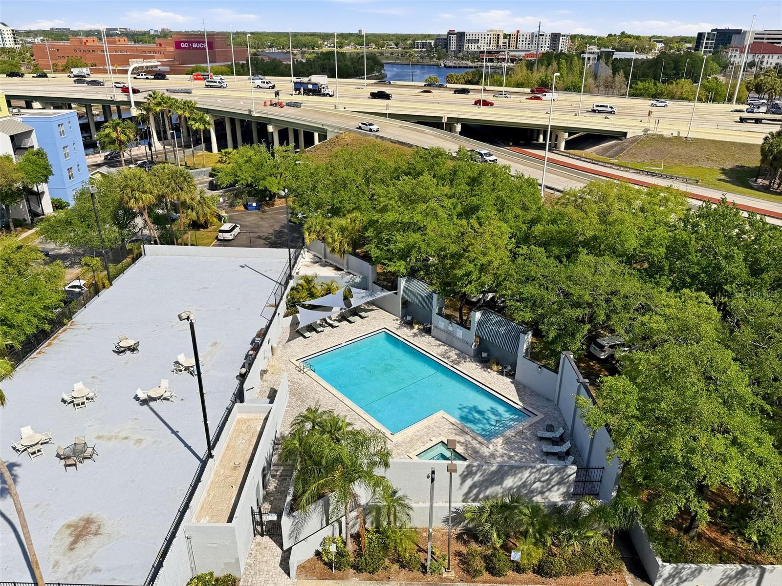 Image 4 of 48 For 201 Laurel Street 1006